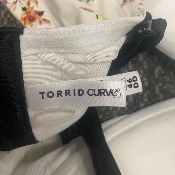 Torrid Curve Plunge Push Up Smooth with Lace Straight Back Bra 46DD - Picture 8 of 11